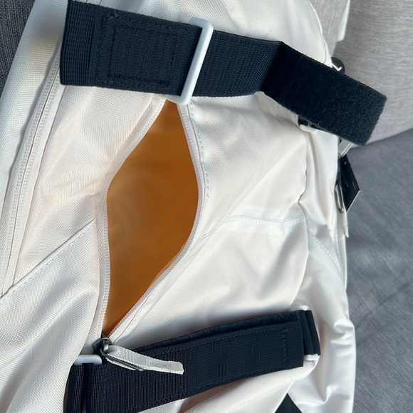 Nike SB Courthouse 24L BA5305-121 - NEW - Picture 7 of 11